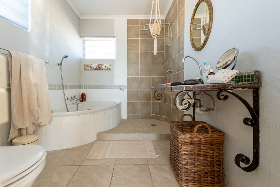 3 Bedroom Property for Sale in Country Club Western Cape
